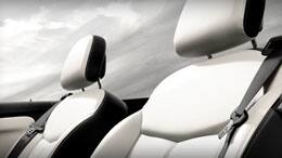2014 Chrysler 200 Convertible Limited power six way driver seat