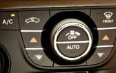 2014 Chrysler 300 standard AC controls