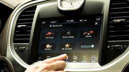 2014 Chrysler 300 Uconnect touchscreen