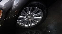2014 Chrysler 300C 18 or 19 inch chrome wheels