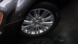 2014 Chrysler 300C 18 or 19 inch chrome wheels