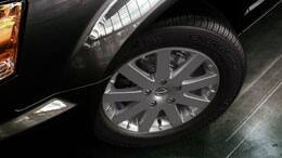 2014 Chrysler Town and Country Touring 17 Inch wheels