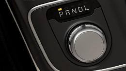 2015 Chrysler 200LX rotary e-shift