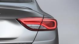 2015 Chrysler 200 Limited LED taillights