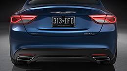 2015 Chrysler 200 S dual exhaust