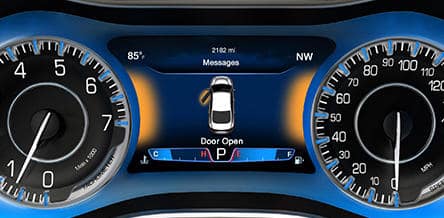 2015 Chrysler 200 customizable digital display