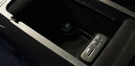 2015 Chrysler 300 Easy accessibility