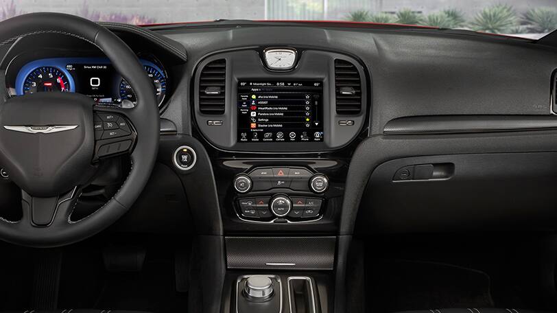 2015 Chrysler 300 Uconnect