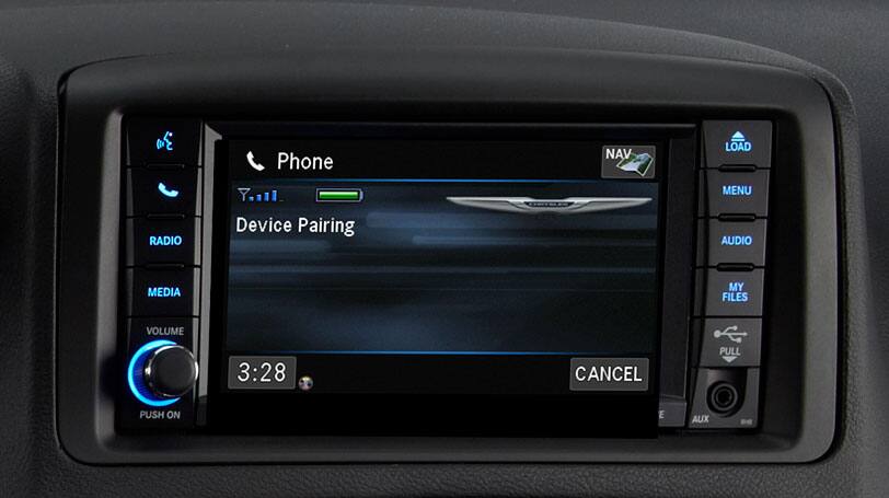 2015 Chrysler Town and Country Technology Voice