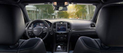 Chrysler 300 - Smart Interior Features
