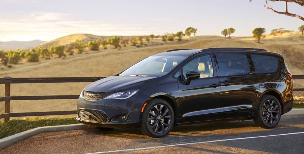 pacifica minivan 2019