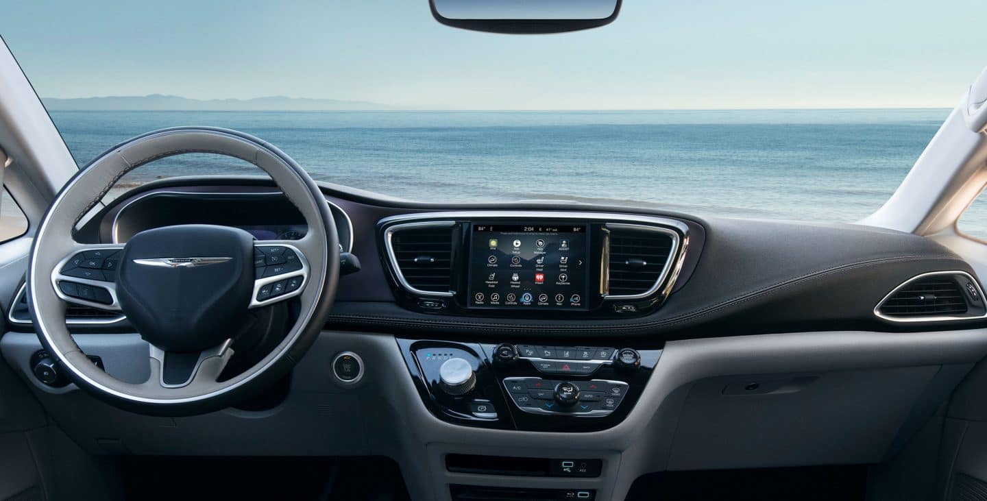 2018 Chrysler Pacifica Photo And Video Gallery
