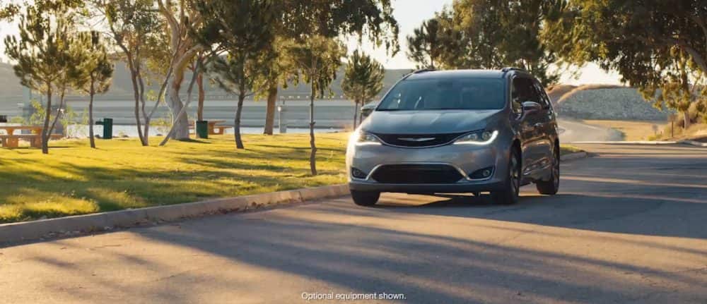 2019 Chrysler Pacifica Hybrid Fuel Efficient Minivan 2019 Chrysler Pacifica Hybrid