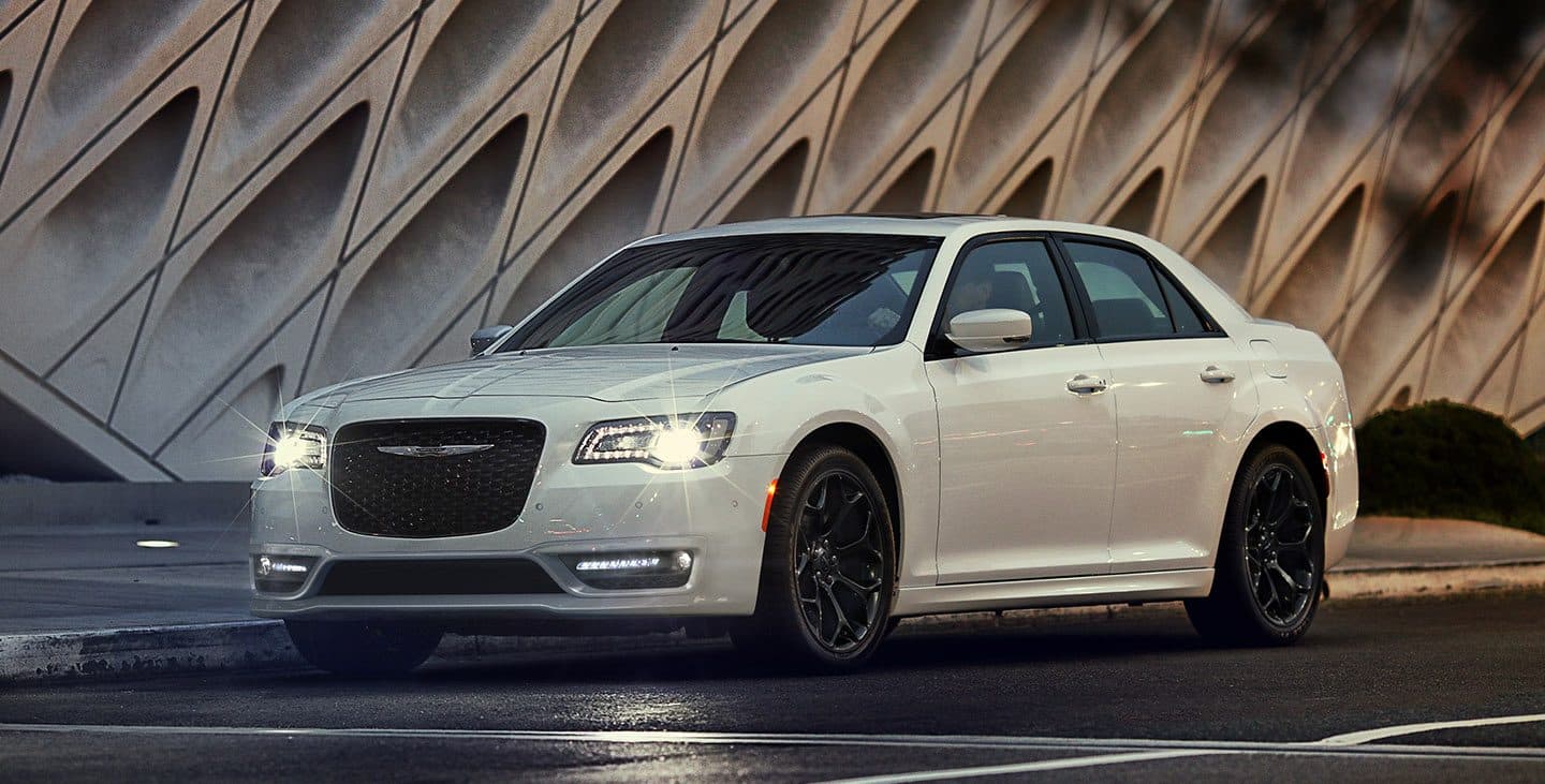 2019 Chrysler 300 Photo And Video Gallery