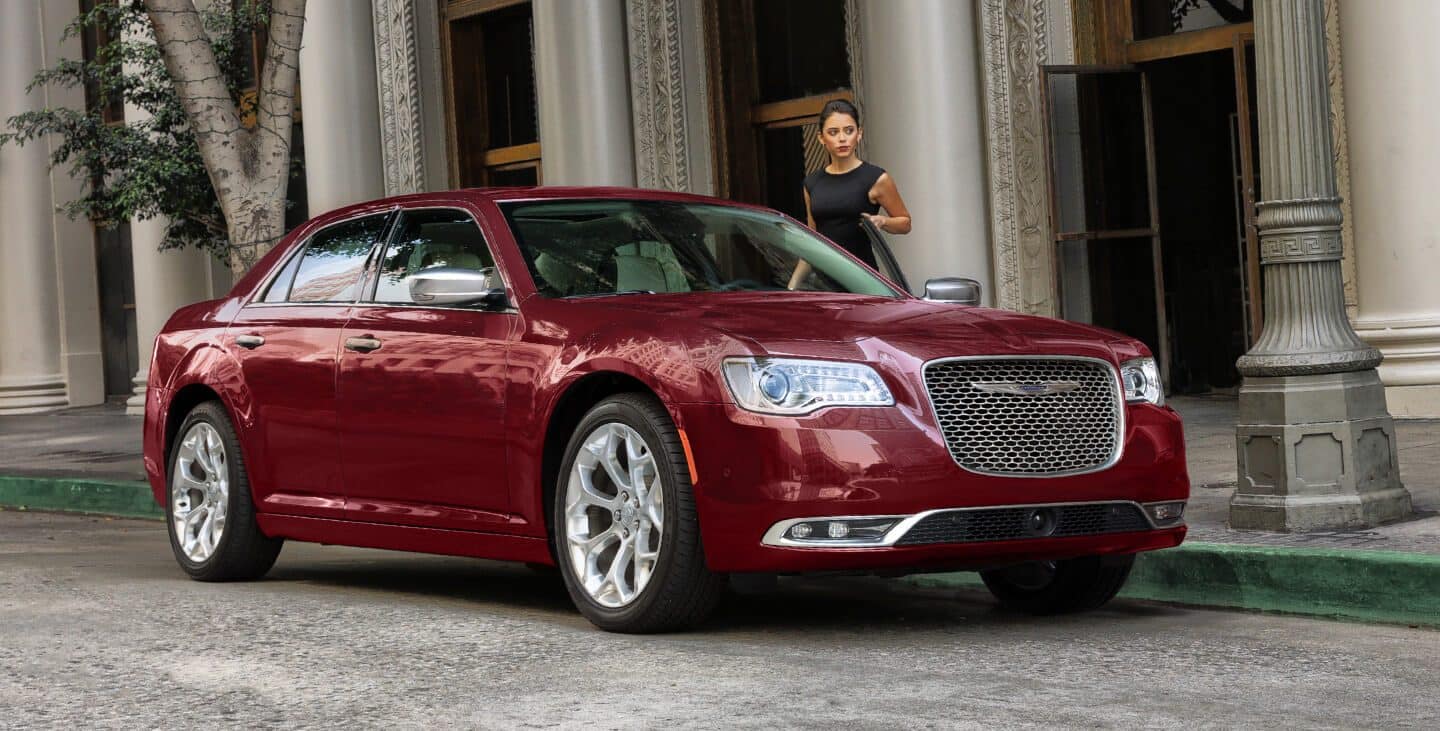 2019 Chrysler 300 Photo And Video Gallery