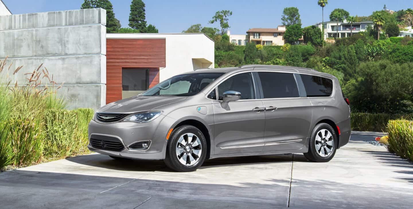 2019 chrysler minivan