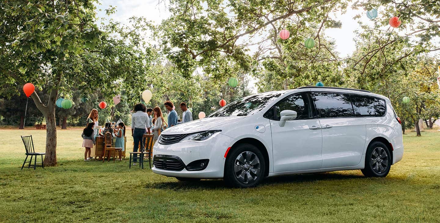 2019 minivans with stow and discount go seats
