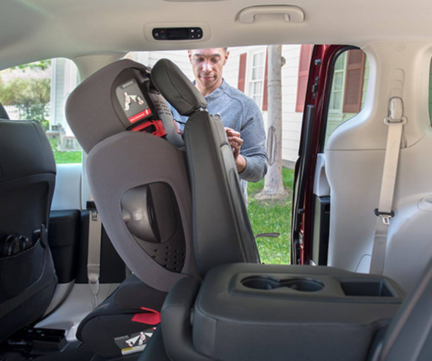 2019 Chrysler Pacifica Best New Family Car Seats That Don T Disoint
