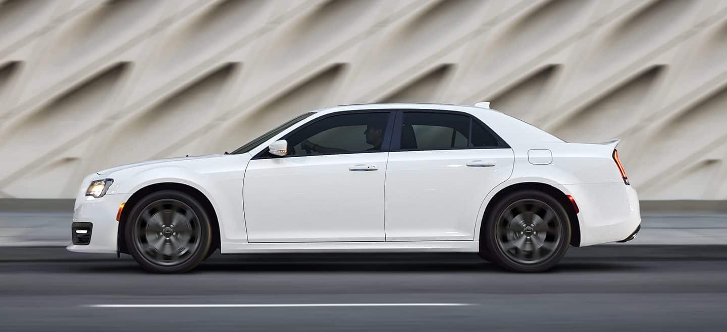 Display A Profile View Of The 2020 Chrysler 300s Parked