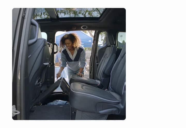 Stow And Go Seating >> 3rd Row Seating Storage More 2020 Chrysler Pacifica Stow And Go Seating >> 3rd Row Seating Storage More 2020 Chrysler Pacifica
