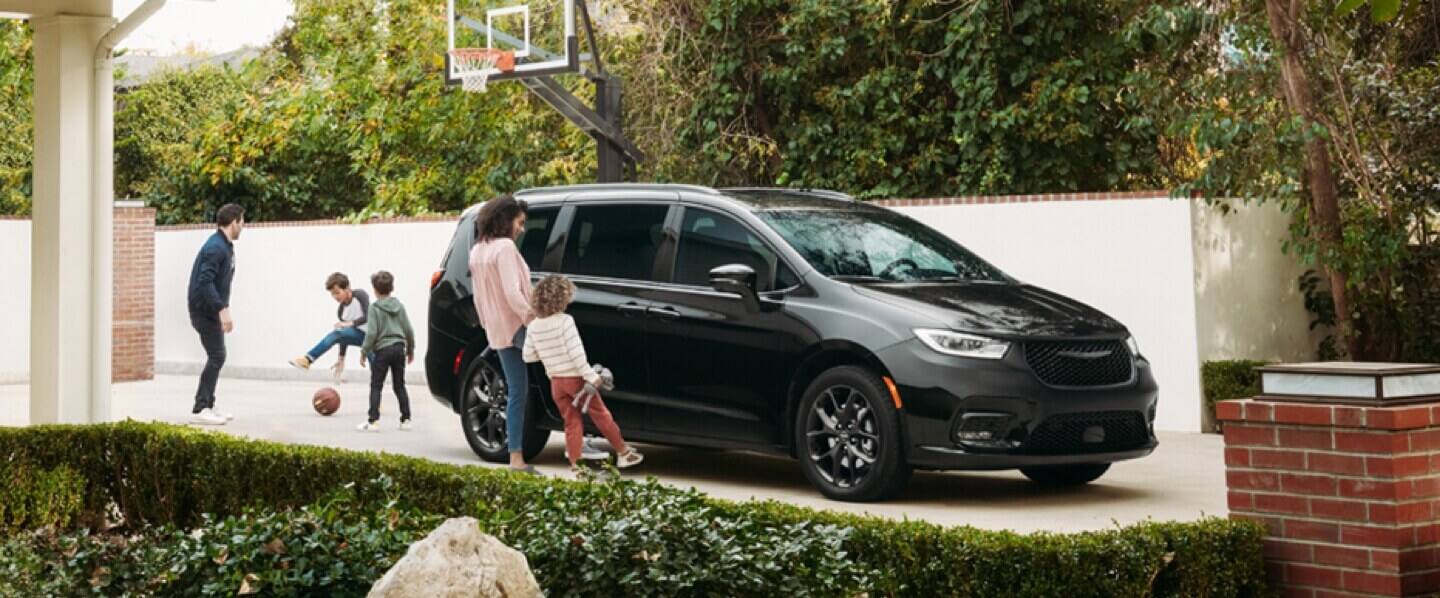2021 Chrysler Pacifica Awd Chrysler Minivan