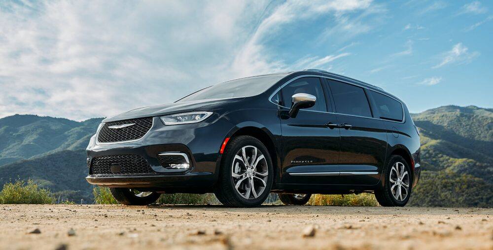 Used cheap pacifica minivan
