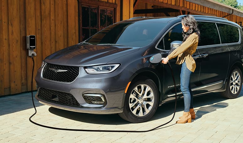 2021 Chrysler Pacifica First Drive Review AWD And Plug In Hybrid 