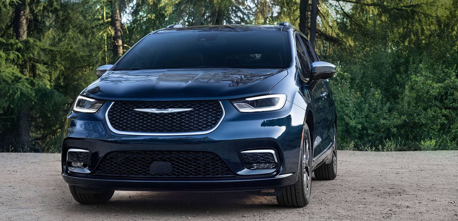 2023 Chrysler Pacifica Plug In Hybrid Minivan