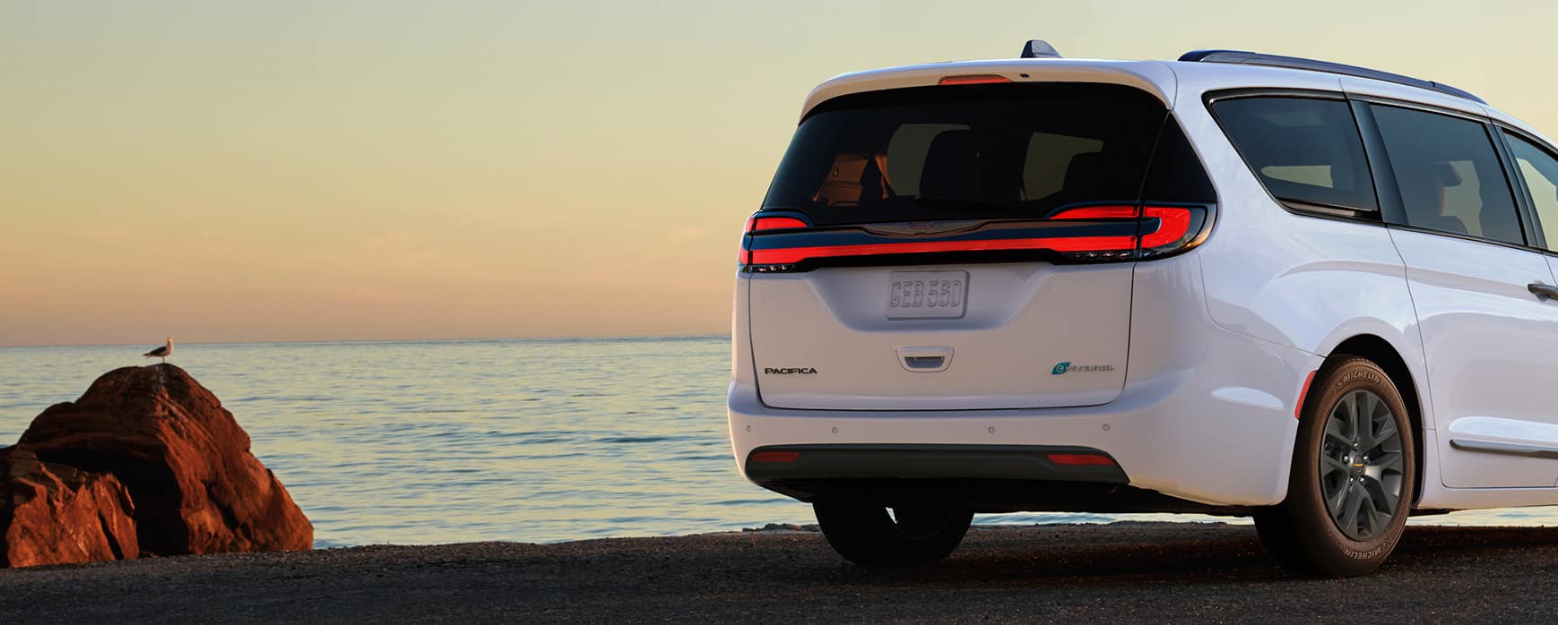 2024 Chrysler Pacifica Hybrid Plug-In Hybrid (PHEV)