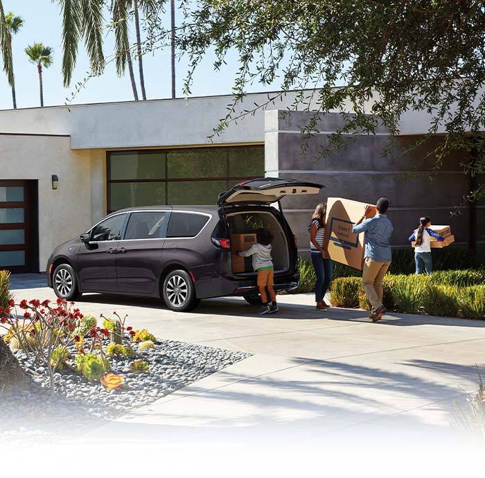 Hybrid 101 | 2024 Chrysler Pacifica Plug-In Hybrid