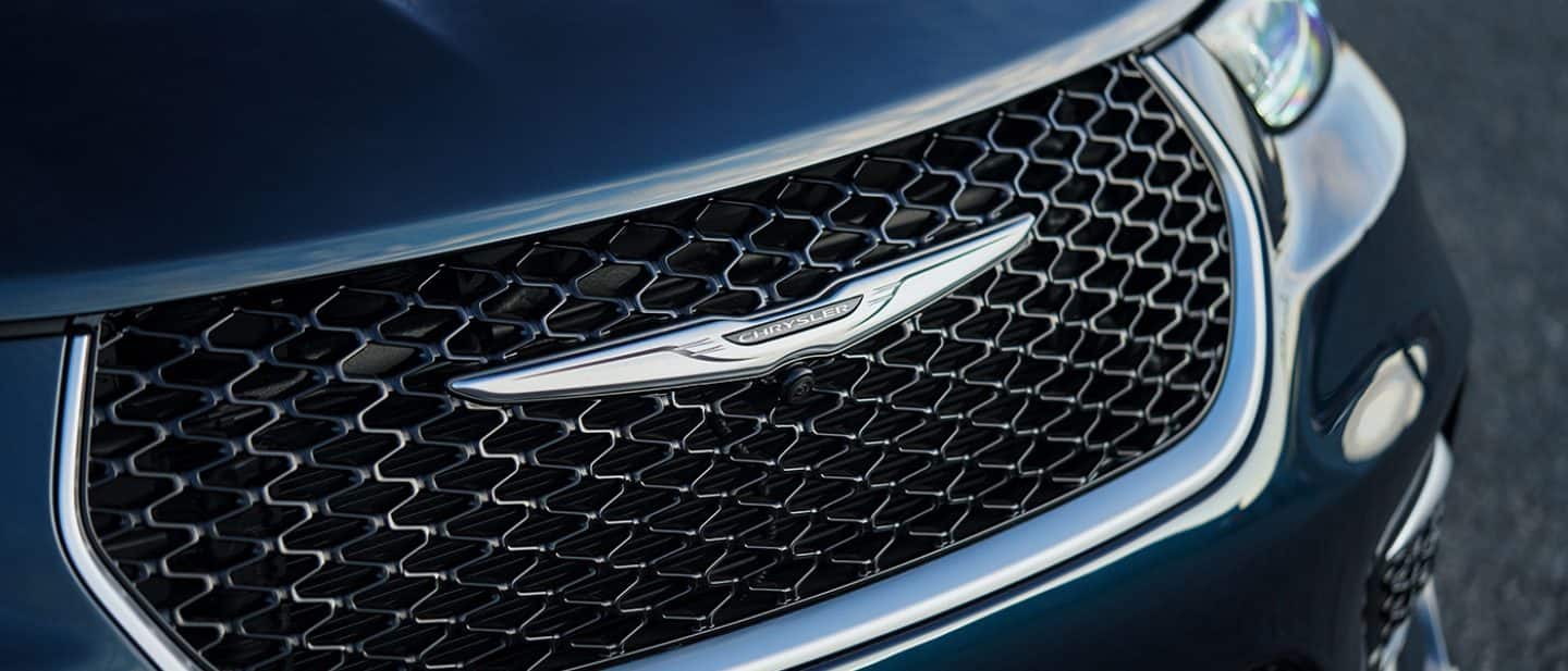 Display The grille on the 2025 Chrysler Pacifica Plug-in Hybrid.