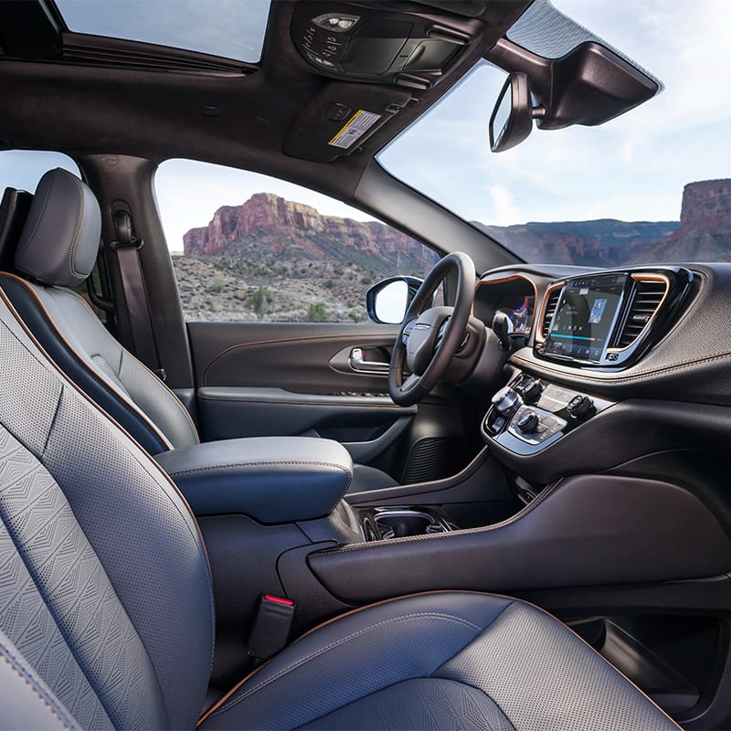 2027 Chrysler Pacifica Select Technology Makes Every Trip Easier