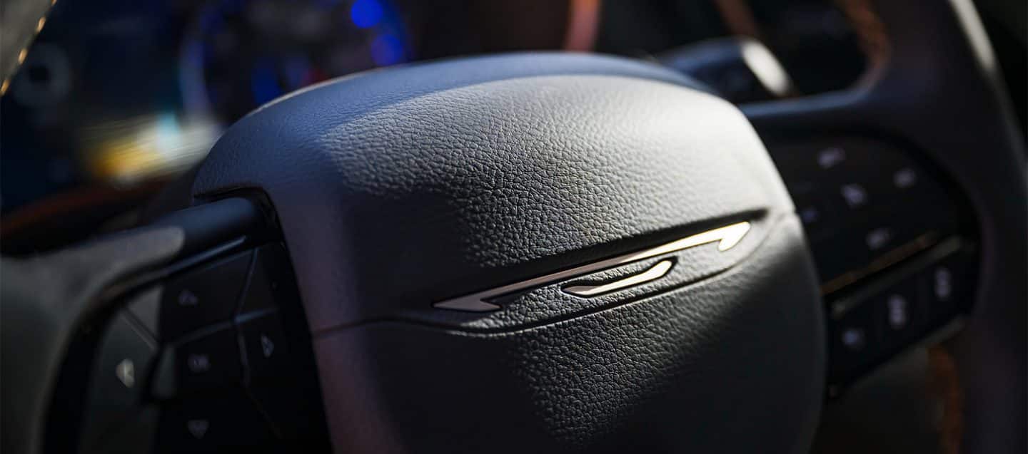Display The steering wheel in the 2027 Chrysler Pacifica.