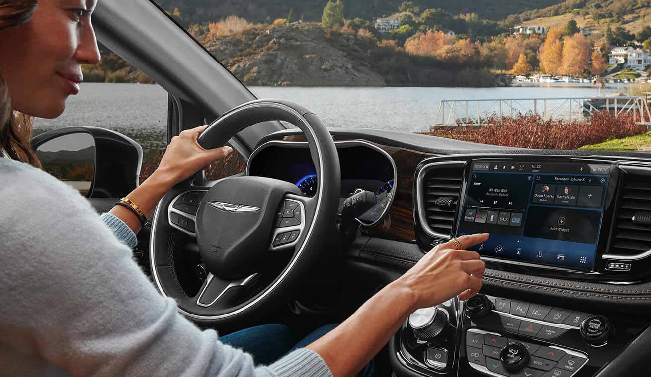Uconnect System Connectivity Features Chrysler